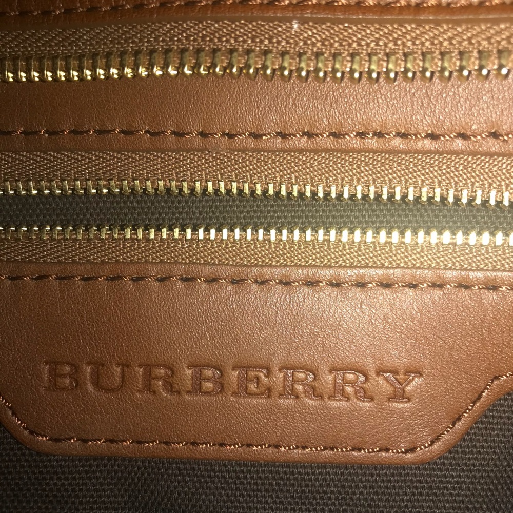 Handbag - Picture 6 of 8